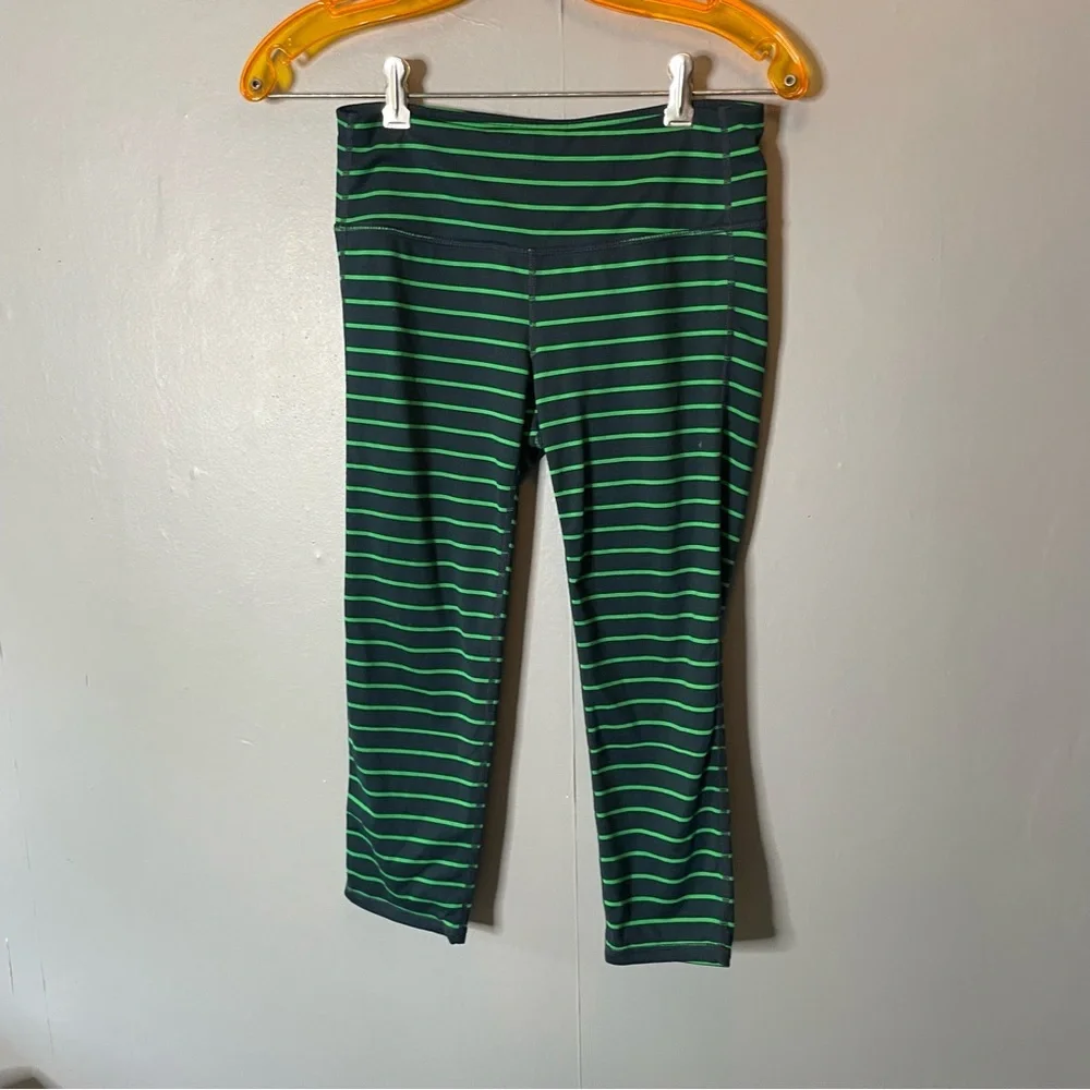Athleta navy blue and green stripe cropped leggings size small